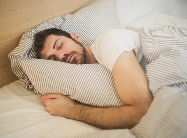 How to Sleep Better and Fight Tiredness?